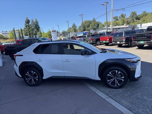 Certified 2023 Toyota bZ4X AWD w/ Weather Package image 9