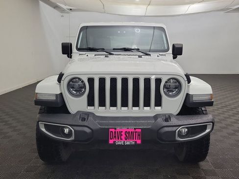 Used 2020 Jeep Wrangler Unlimited Sahara image 6