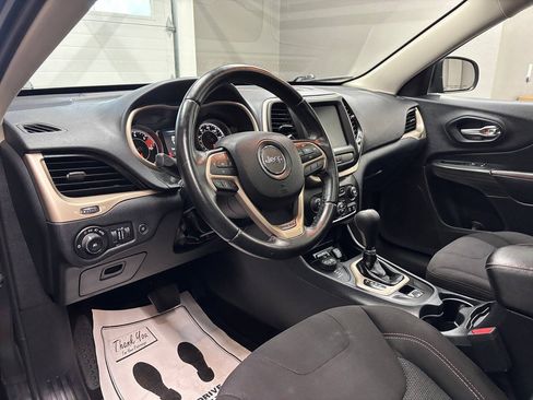 Used 2016 Jeep Cherokee 75th Anniversary AWD/4WD image 14