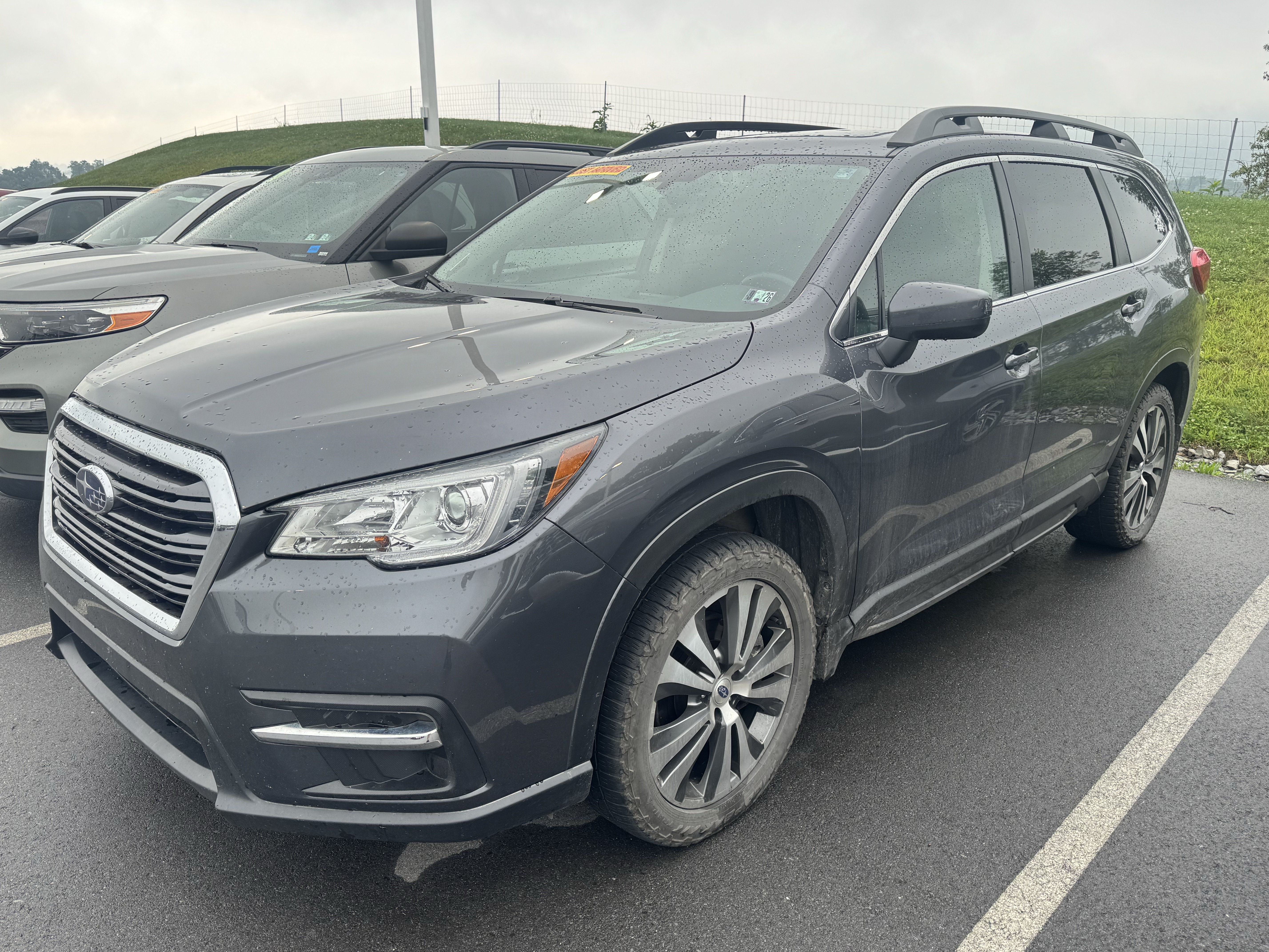 Used 2019 Subaru Ascent Premium w/ Popular Package #2 AWD/4WD image 3