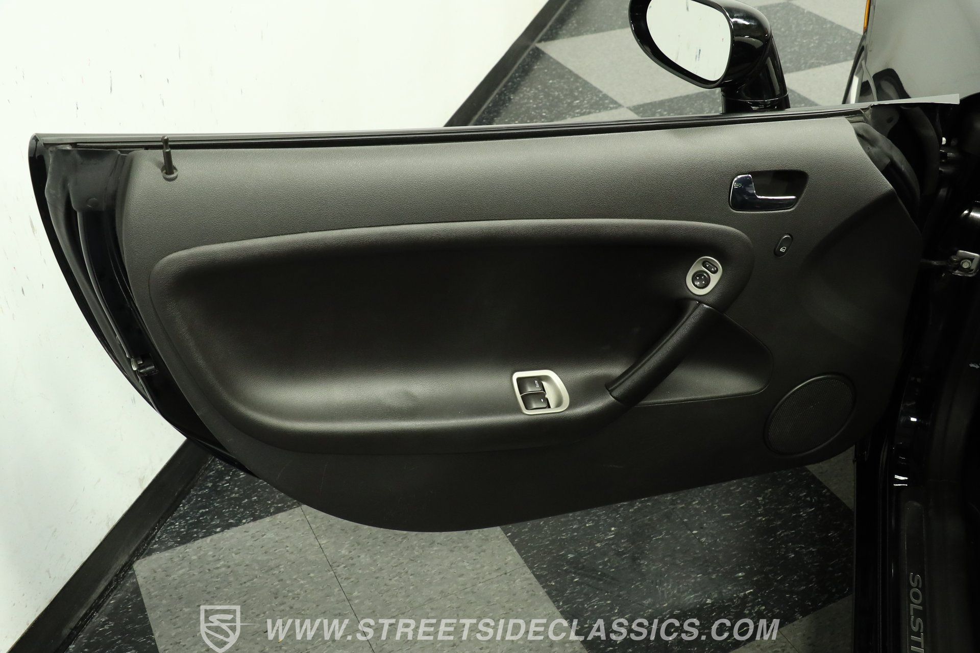 Used 2007 Pontiac Solstice GXP w/ Premium Package RWD image 34