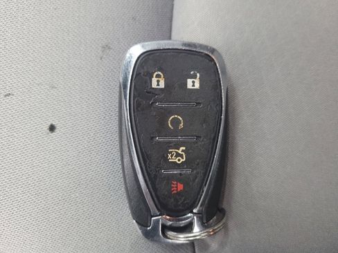 Used 2023 Chevrolet Malibu LS image 32