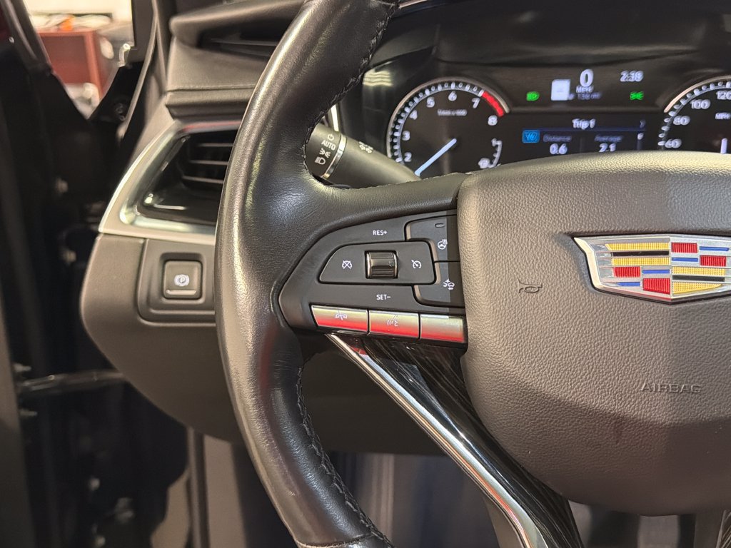 Used 2023 Cadillac XT6 Premium Luxury FWD image 31