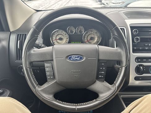 Used 2010 Ford Edge SEL image 16