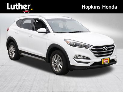 Used 2017 Hyundai Tucson SE w/ SE Popular Package 02