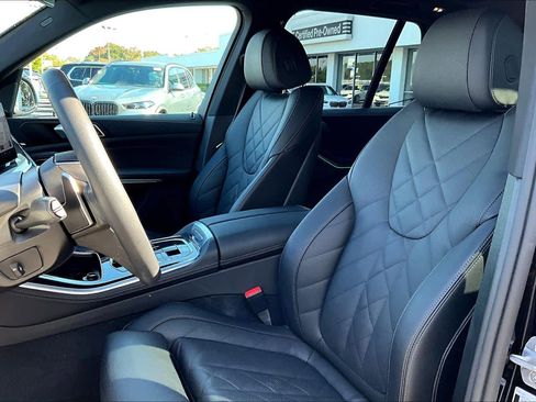 Certified 2025 BMW X5 xDrive40i w/ Premium Package image 7