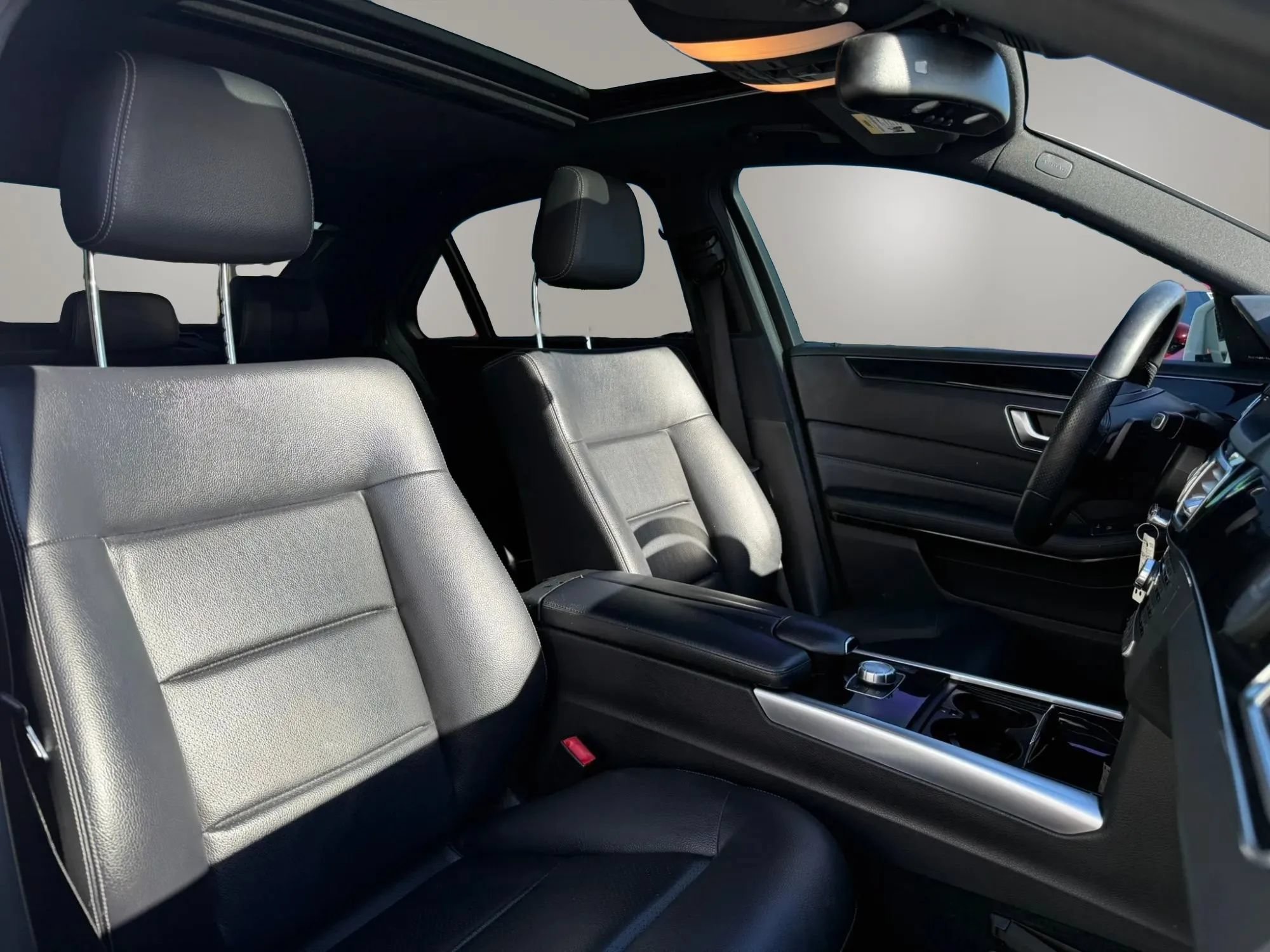 Used 2014 Mercedes-Benz E 250 BlueTEC Sedan w/ Premium 1 Package image 15