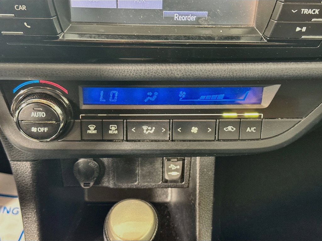 Used 2015 Toyota Corolla S FWD image 18