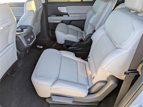 New 2025 Ford Expedition Max Active image 26