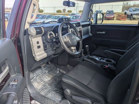 Used 2007 Toyota FJ Cruiser 4WD image 11