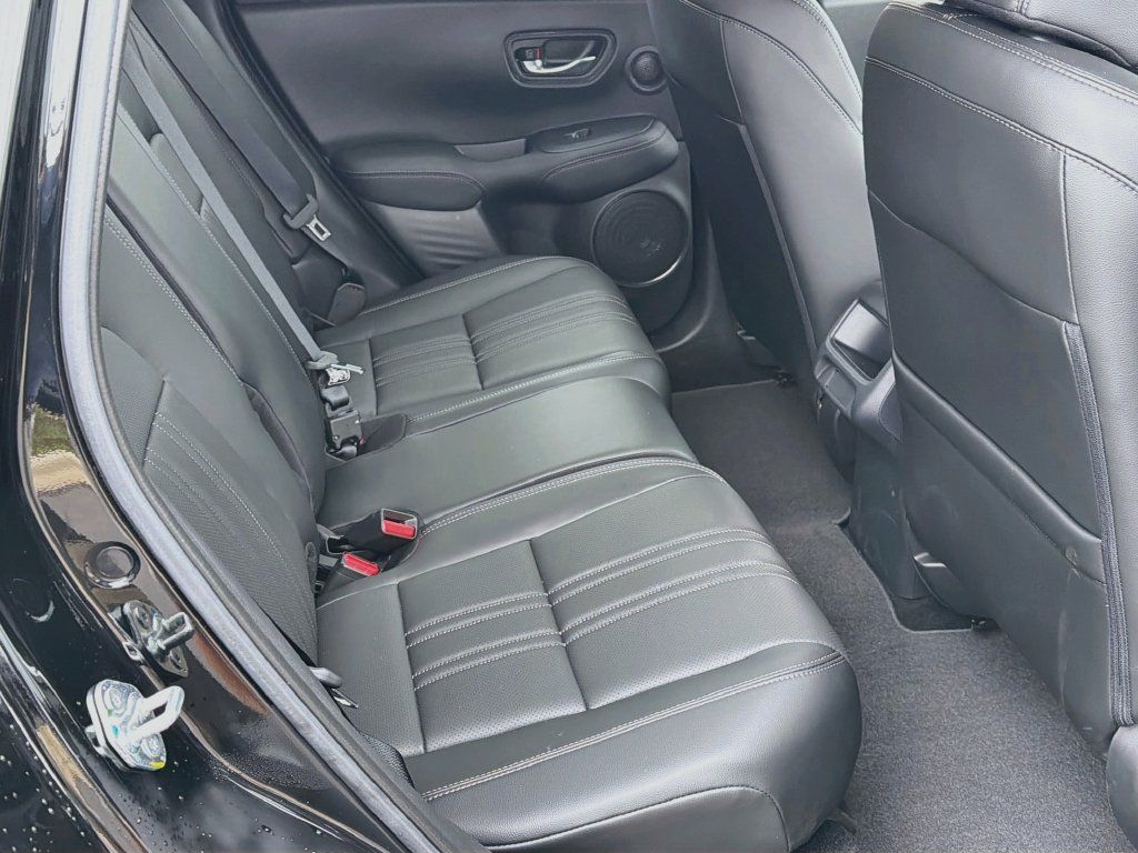 Used 2025 Honda HR-V EX-L image 33