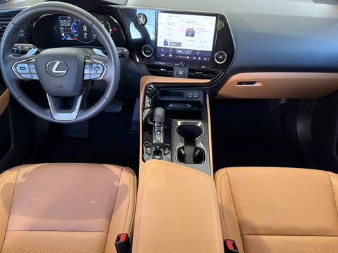 Certified 2024 Lexus NX 250 FWD image 17