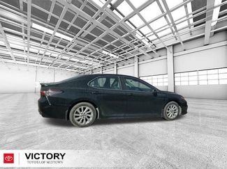 Used 2024 Toyota Camry SE video 2