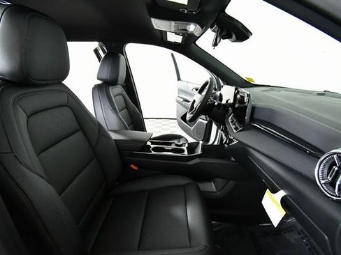 New 2026 Chevrolet Equinox LT w/ Convenience Package II image 22