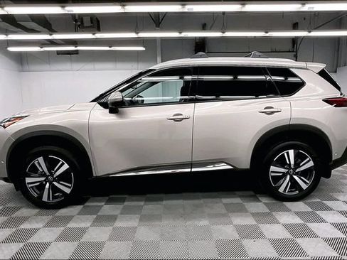 Used 2023 Nissan Rogue SL AWD/4WD image 15