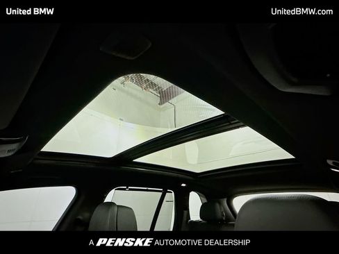 Used 2025 BMW X5 M60i w/ Executive Package image 12