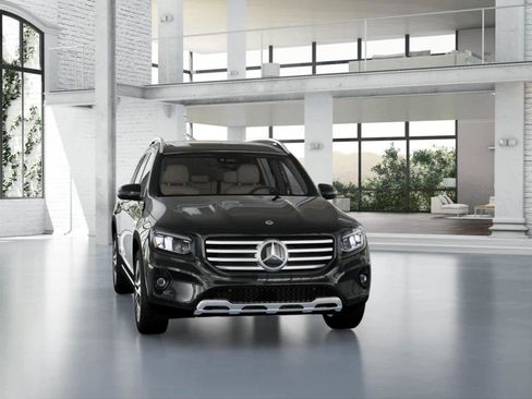 New 2026 Mercedes-Benz GLB 250 4MATIC image 7