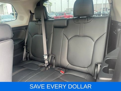 Used 2023 Honda Pilot Touring image 18
