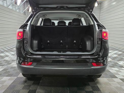 Used 2019 Jeep Compass Latitude w/ Cold Weather Group AWD/4WD image 35