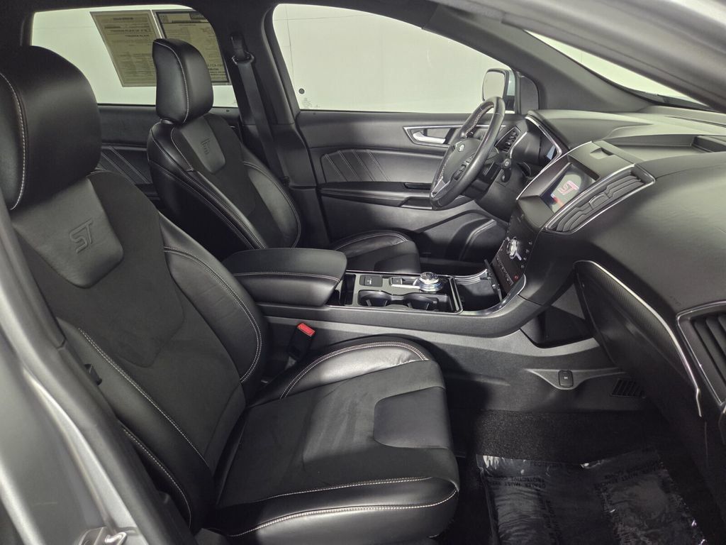 Used 2020 Ford Edge ST AWD/4WD image 31