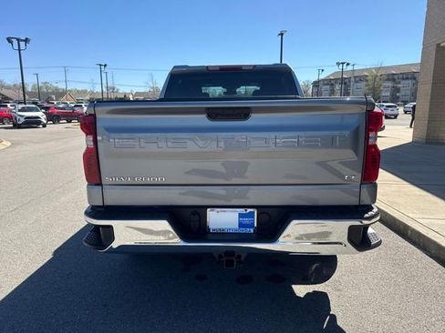 Used 2023 Chevrolet Silverado 1500 LT image 3