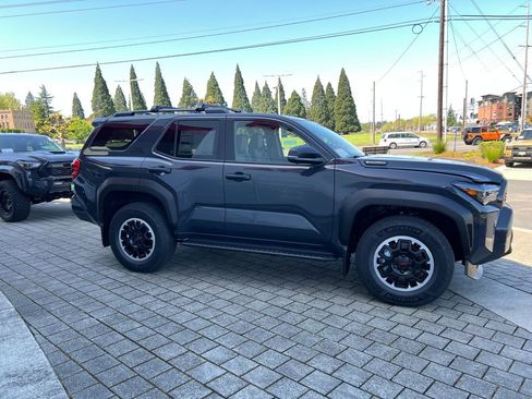 New 2026 Toyota 4Runner TRD Off-Road Premium AWD/4WD image 6