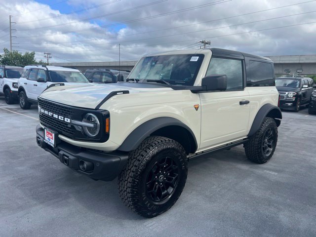 New 2026 Ford Bronco Badlands AWD/4WD image 3