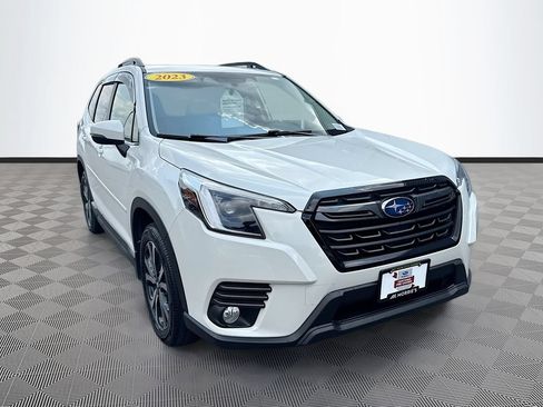 Used 2023 Subaru Forester Limited AWD/4WD image 3
