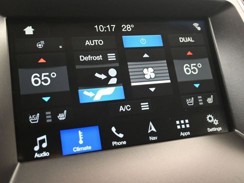 Used 2018 Ford Edge Titanium w/ Equipment Group 301A image 21