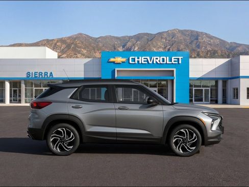 New 2026 Chevrolet TrailBlazer RS FWD image 3
