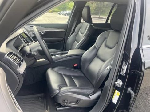 Used 2025 Volvo XC90 T8 Ultra w/ Protection Package Premier AWD/4WD image 5