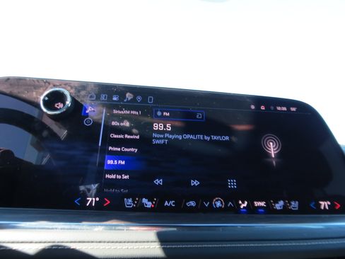 Used 2025 Chevrolet Tahoe Premier image 22