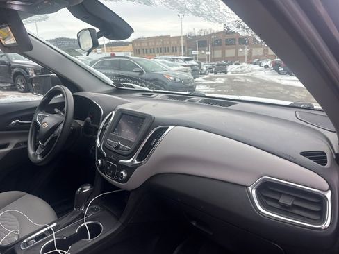 Used 2020 Chevrolet Equinox LS w/ LS Convenience Package image 11
