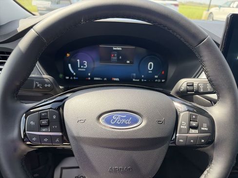 Used 2025 Ford Escape Platinum image 14