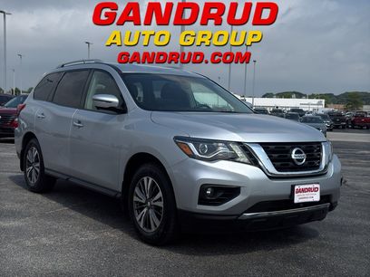 Used 2017 Nissan Pathfinder SL w/ SL Tech Package
