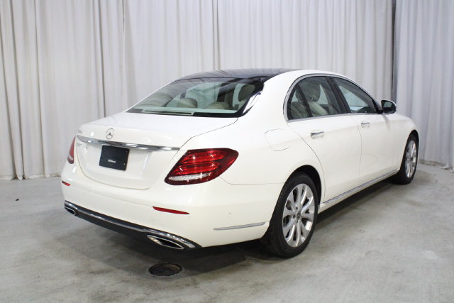 Used 2018 Mercedes-Benz E 300 image 25