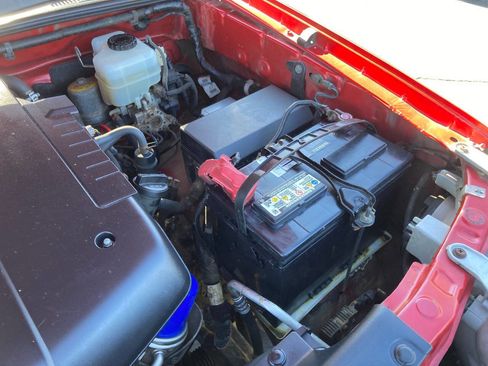 Used 2013 Toyota Tacoma V6 4x4 4dr Double Cab 5.0 ft S image 89