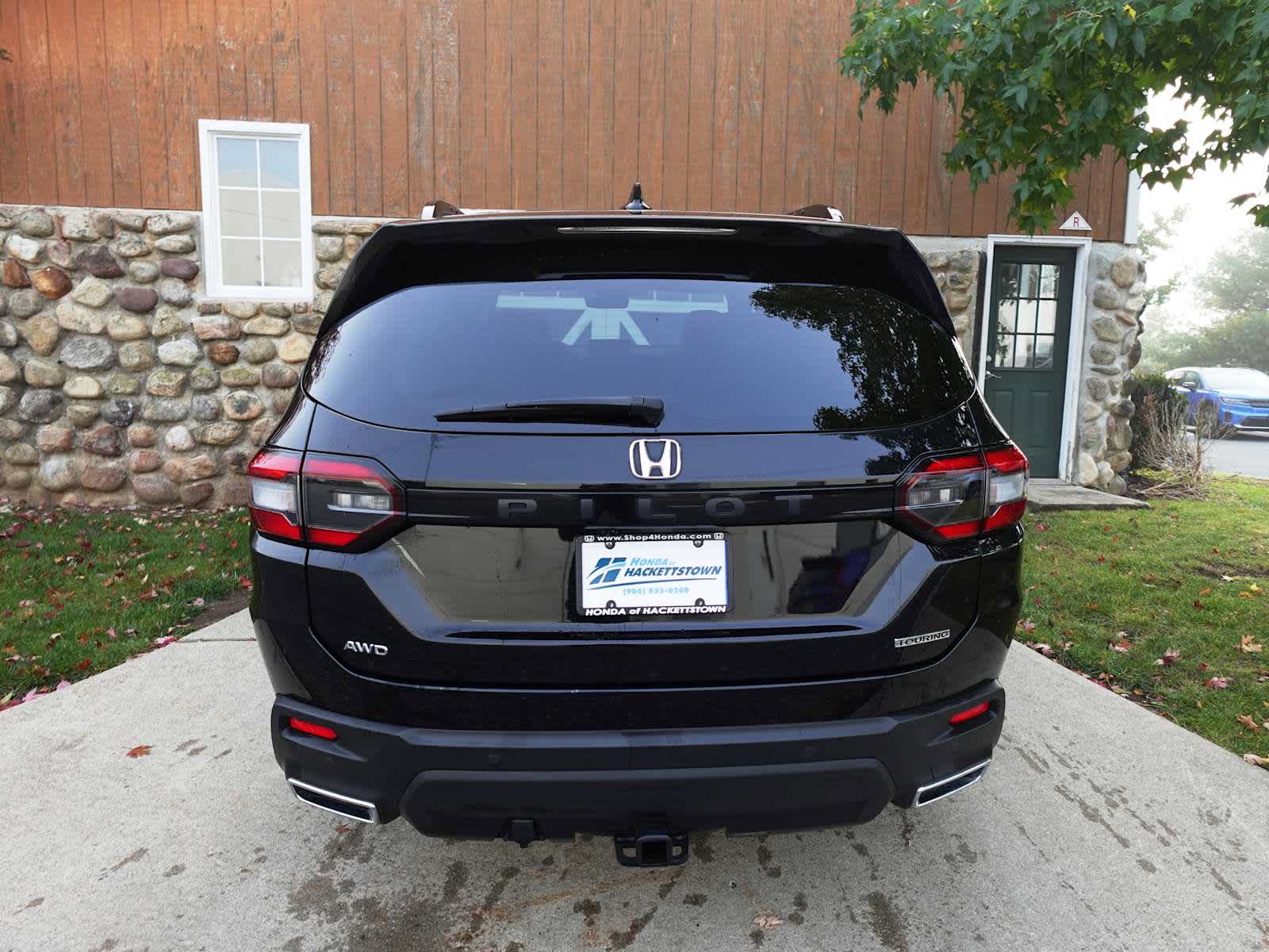 Certified 2024 Honda Pilot Touring image 6