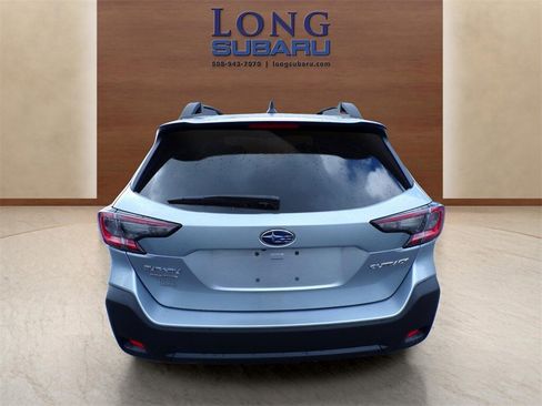 Certified 2024 Subaru Outback Premium image 8