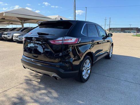 Used 2021 Ford Edge Titanium w/ Cargo Accessory Package FWD image 7