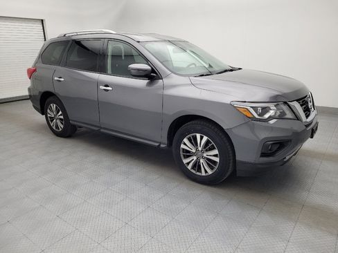 Used 2018 Nissan Pathfinder SV AWD/4WD image 11