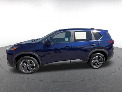 Used 2025 Nissan Rogue SV AWD/4WD image 8