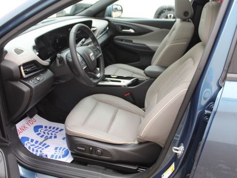 Used 2024 Buick Envista Avenir image 30
