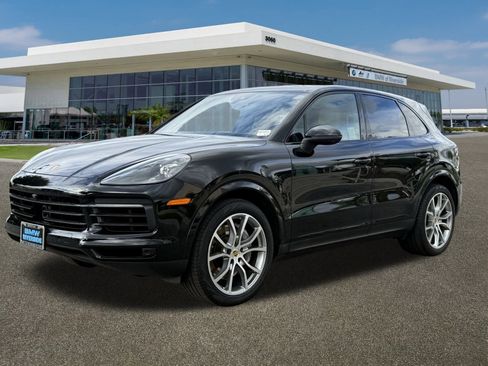 Used 2023 Porsche Cayenne image 5