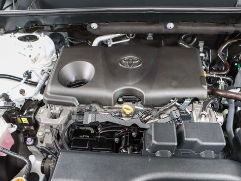 Used 2024 Toyota RAV4 LE image 29