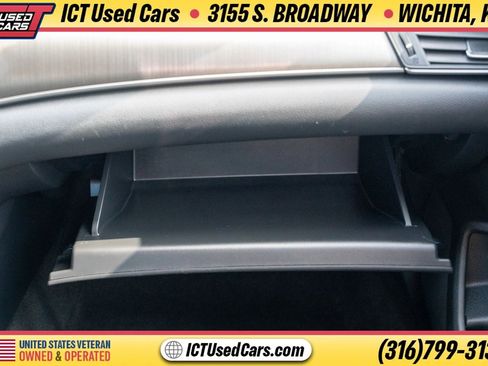 Used 2018 Honda Accord LX image 25