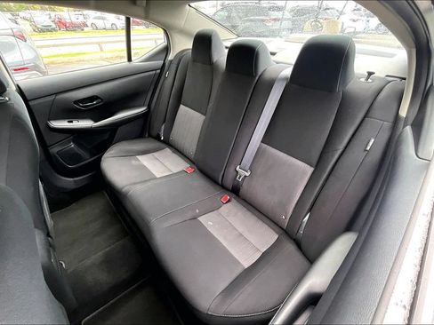 Used 2025 Nissan Sentra SV w/ All-Weather Package FWD image 34