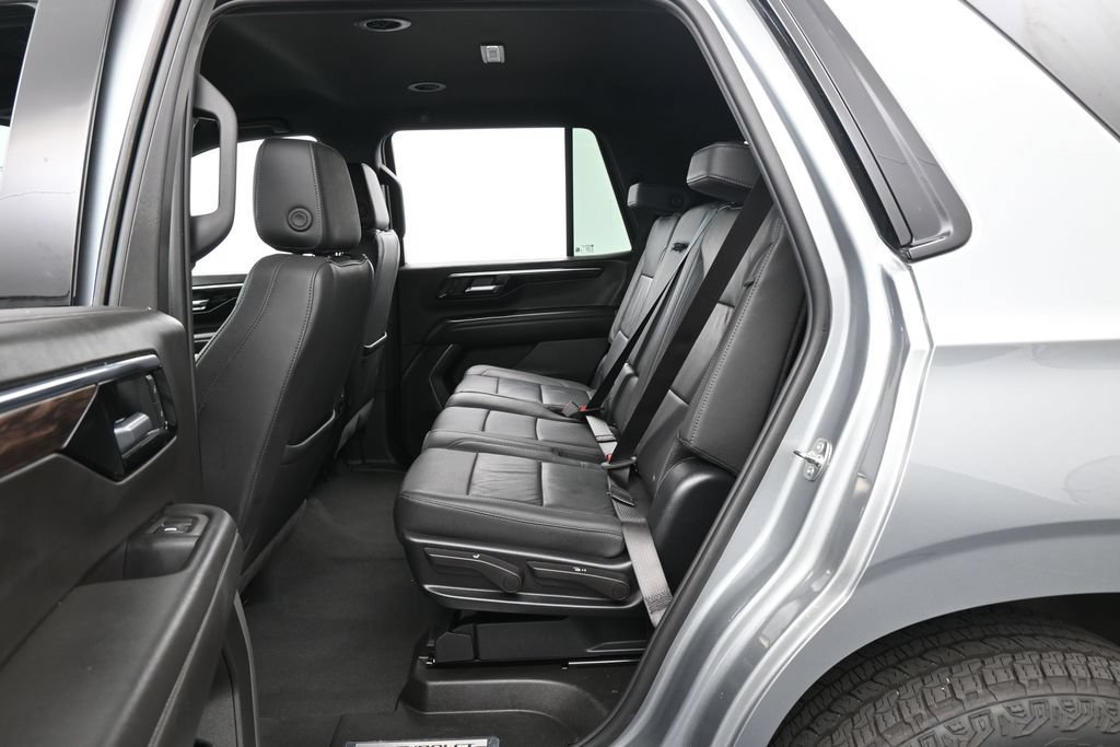 Used 2025 Chevrolet Tahoe Z71 AWD/4WD image 37