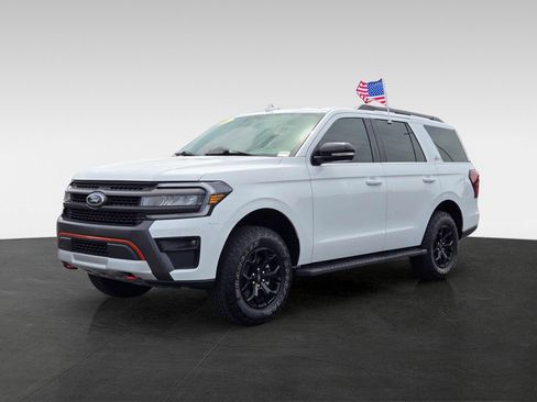 Used 2024 Ford Expedition Timberline AWD/4WD image 9