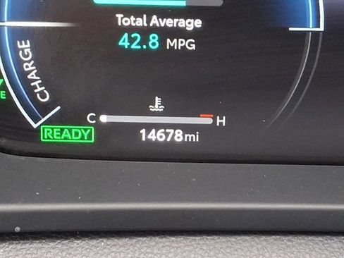 Certified 2024 Toyota Crown XLE image 19